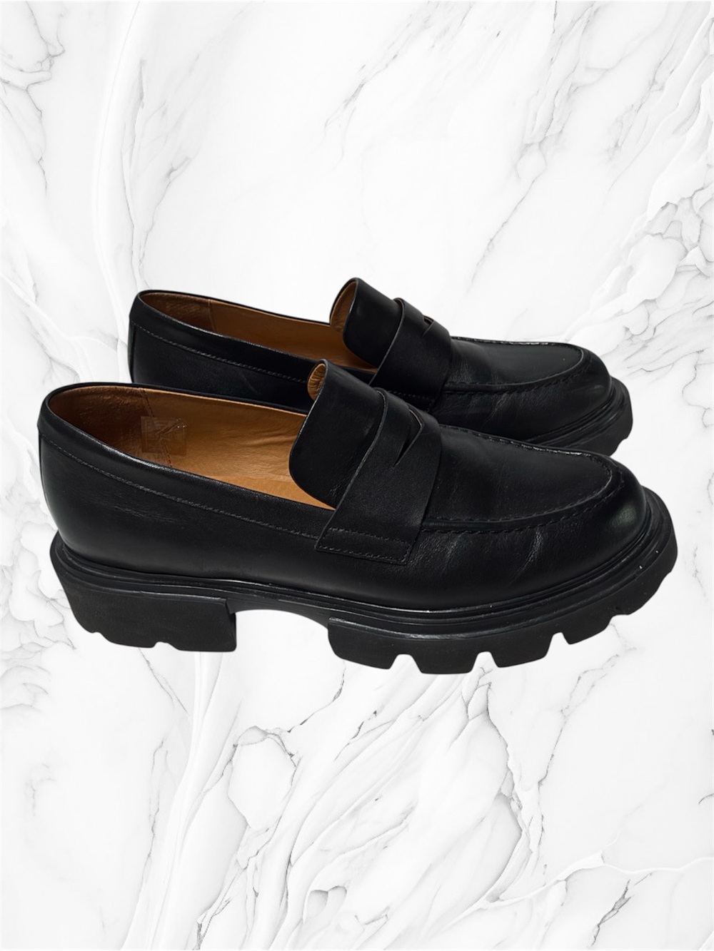 EOS Melbourne Black Leather Lug-Sole Penny Loafers 8.5